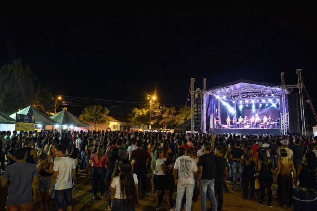 DIA DO TRABALHADOR EM ITAPURA SP: 1 EVENTO COM SHOW E CELEBRAÇÃO